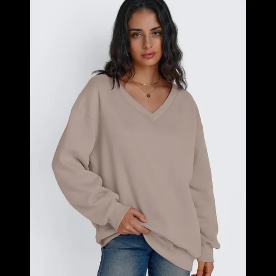 Women Sweatershirt in Compound Fleece with Kangroo Pocket at Front